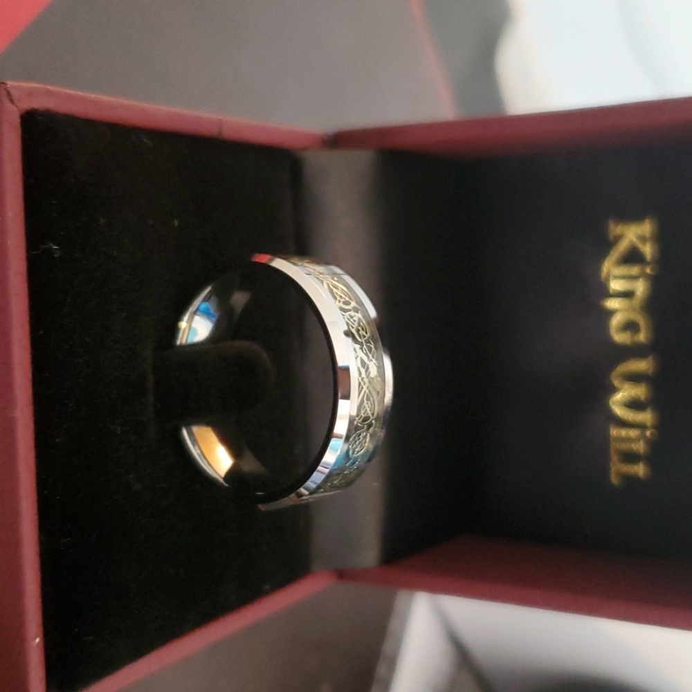 Wedding Ring - Picture 2 of 3